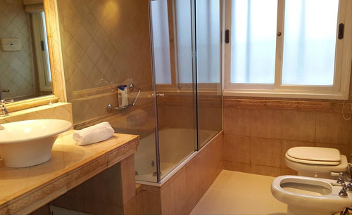 Venta!! Casa Totalmente Reciclada