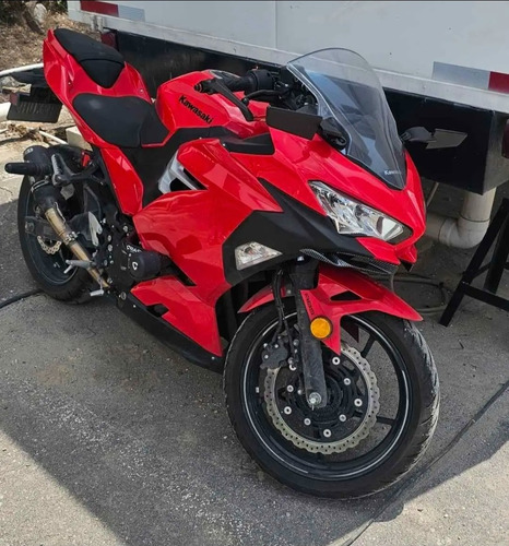 Ninja 400, Roja Con Algunos Accesorios, Servicio Recién
