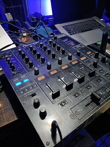 Remato Mixer De Audio Pioneer Djm 800 (Usado)