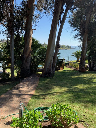 Gran Sitio C/ 2 Casas Ambas C/ Orilla De Lago Y Embarcadero
