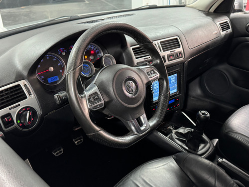 Volkswagen Bora 1.8 Highline T 180cv Cuero