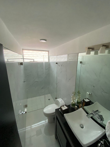 Departamento Remodelado En Providencia De 2 Recamaras