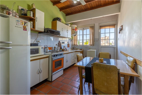 Imagen 18 de 21 de Casa En Ph 3 Dormitorios C Depto Venta La Plata