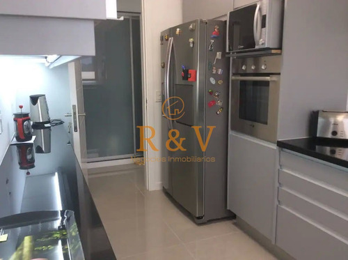 Imagen 11 de 30 de Venta Y Alquiler De Moderno Departamento De Tres Dormitorios Más Dependencia A Pasos De Playa Brava