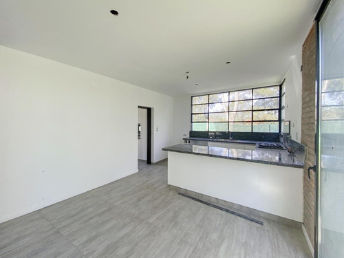 Imagen 12 de 30 de Casa De 3 Dormitorios En Los Pasos Del Jockey