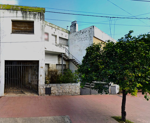Venta Casa + Departamento En B° Maipu 1ra Sección Córdoba *no Apta Crédito*