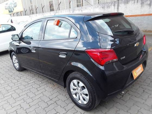 Imagem 7 de 10 de Chevrolet Onix 1.0 Mpfi Lt 8v Flex 4p Manual