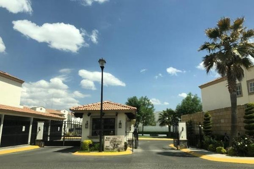 Imagen 1 de 12 de Casa En Residencial El Refugio (643)