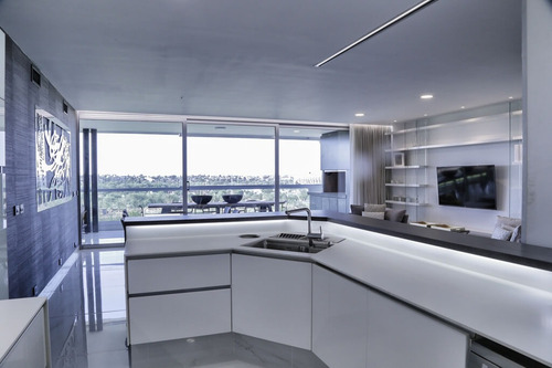 Departamento Premium - Exclusivo Condominio Cerrado, Ubicado Sobre Avenida Laplace , Pleno Corazón De Villa Belgrano.