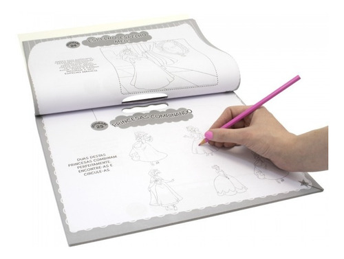 Imagem 3 de 7 de Livro Megapad Colorir E Atividades Princesas Com Adesivos