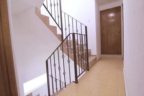 Imagen 9 de 13 de Casa En Condominio 3 Rec, 3baños, Estudio, Terraza