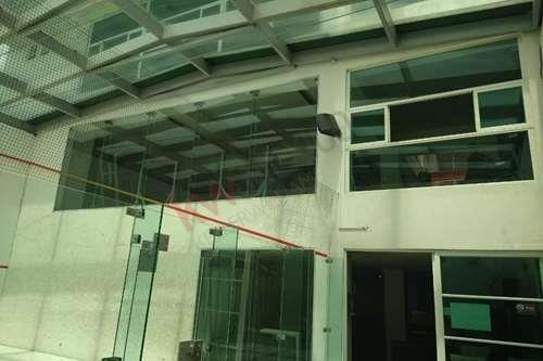 Imagen 8 de 25 de Edificio En Renta Con Gym , Cancha De Futbol , Sauna Y Mas