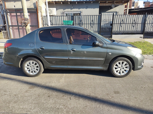Peugeot 207 1.6 Feline 106cv