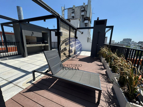 Apartamento En Venta De 1 Dormitorio C/ Cochera En Centro