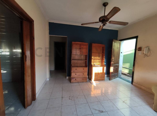 Imagen 3 de 12 de Casa En Venta De 2 Dormitorios En La Plata