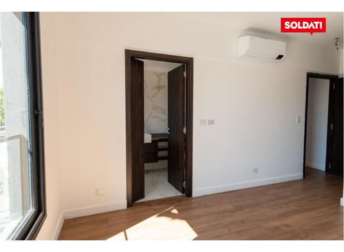 Venta Departamento 2 Ambientes Al Contrafrente - Palermo, Pride Oro