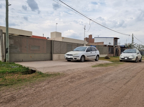 Imagen 1 de 14 de Casa En Funes City 2 Dormitorios 519 M2 De Terreno. Calidad