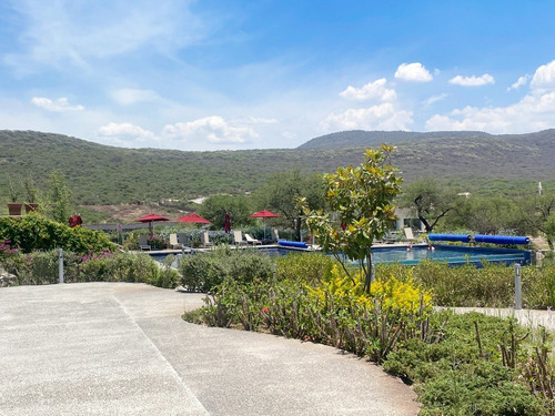 Imagen 2 de 21 de Casa En Venta Con Recamara En Planta Baja En Altozano Querétaro.