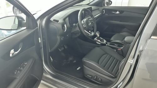 Kia Cerato 2.0 Sx At6 Gt Line