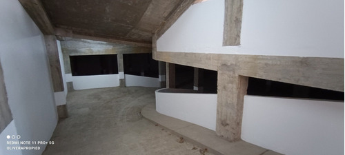 Imagen 6 de 10 de Edificio De Cocheras Alquiler Con Opción A Compra