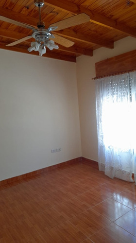 Departamento Tipo Casa En Venta En Sarandi Oeste