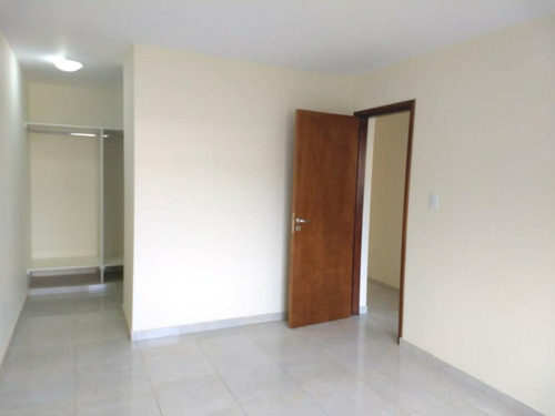 Imagen 8 de 10 de Venta Casa Esquina Barrio Los Robles Córdoba