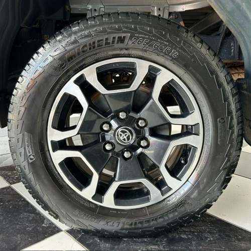 Toyota Hilux 2.8 SRX PLUS 4x4 CD TDI DIESEL AUTOMÁTICO