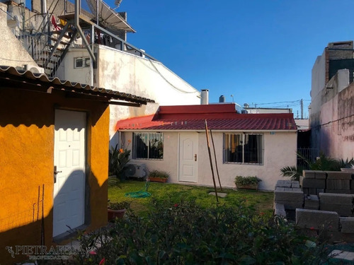 Casa En Venta 2 Dormitorios 2 Baños Lyon Buceo- Ref: 859