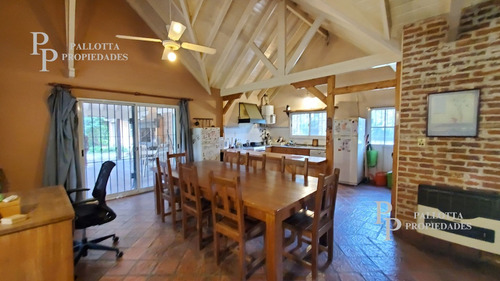 Hermosa Casa Con Amplio Lote En Maschwitz