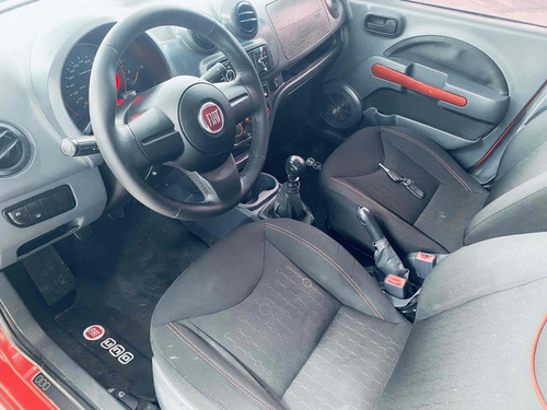 Fiat Uno 1.4 Sporting Flex 5p