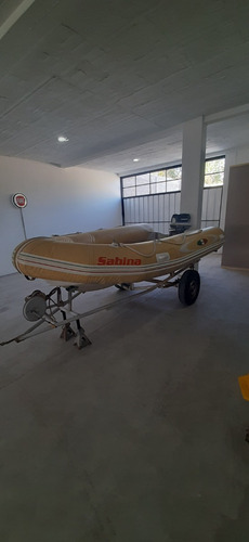 Imagen 3 de 16 de Bote Nautico Deportivo Cantieri