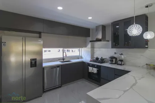 Casa En Venta En Llano Azul. Cod V12978