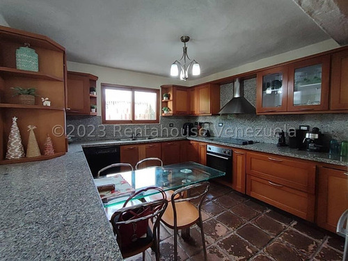 Te Invito A Visitar Esta Hemosa Casa En Venta Ubicada En Piedras Pintadas Urb Trigal Norte Cod 24-13394 Eloisa M