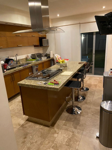 Imagen 2 de 13 de Casa En Privada Con Terreno Excedente, No Hay Casas Del Tamaño En La Privada