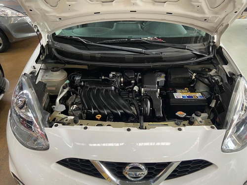 Imagem 7 de 11 de Nissan March 1.6 Sv 16v Flexstart 2017
