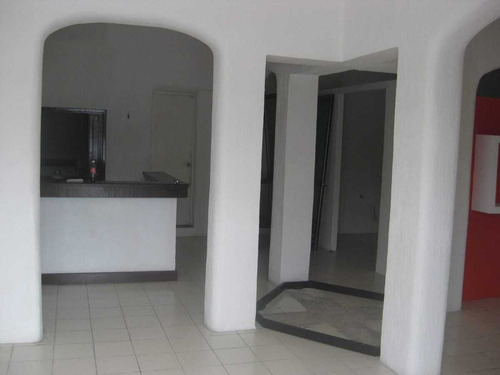 Local Comercial En Renta En Av. Cupules