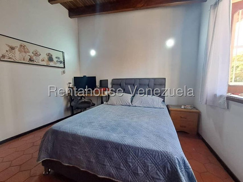 Casa En Venta En Santa Paula Caracas Calle Cerrada Pozo Agua