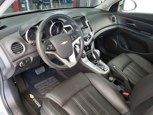 Imagem 9 de 13 de Chevrolet Cruze Sedan 1.8 16v 4p Lt Ecotec Flex Automático