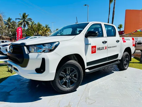 Toyota Hilux 2.7 Cabina Doble Sr Mt