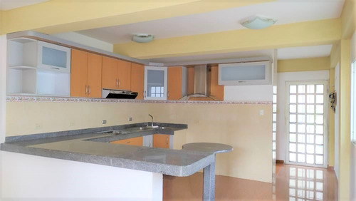Imagen 3 de 14 de Tomhouse Colinas Avp Calle Petaquire
