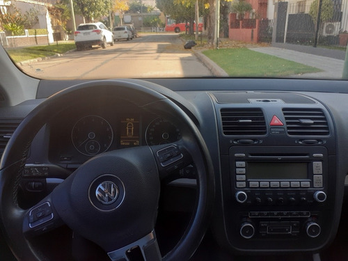 Imagen 3 de 9 de Volkswagen Vento 2010 2.0 I Elegance