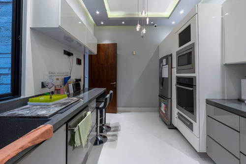 ¡exclusivo Departamento En 2 Pisos Con 3 Habitaciones En Lomas De Tecamachalco Con Acabados De Lujo Y 3 Estacionamientos!
