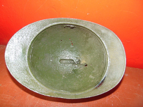 Imagen 8 de 10 de Antiguo Casco Militar