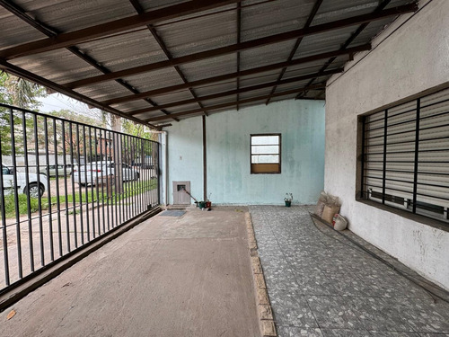 Casa En Venta En Rafael Calzada