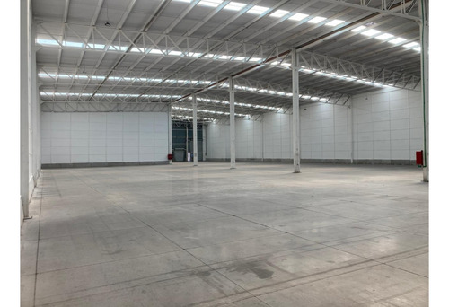 Arriendo Bodega De 2.468 M2 En Miraflores, Renca.