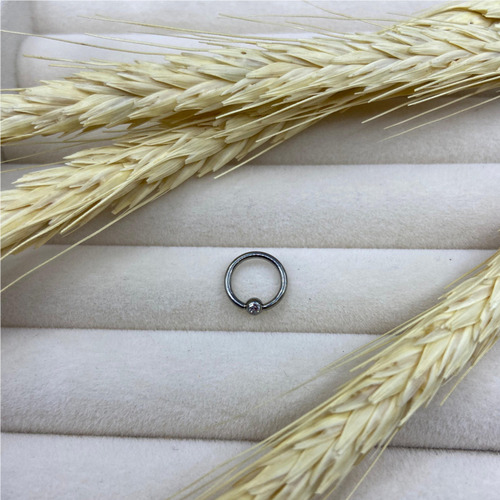 Piercing Orelha Capitive Titânio Com Pedra 8mm Cor Prateado