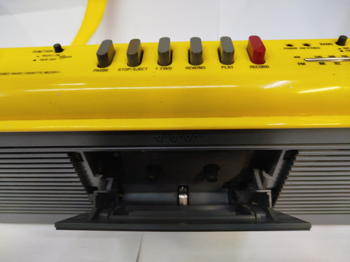 Radio Grabadora Sharp Cassette Qt-f40(y) (Usado)