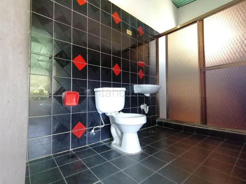Imagen 21 de 30 de Terreno En Fresca Zona Residencial 4900mt2 Propio. Casa Anexo Con Piscina Y Otras Bomdades En Venta En Cabudare. Jg Lopez Tlf 04145533925 Cod. 22-15071, Lara, Venezuela