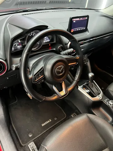 Mazda 2 1.5 Touring Carbon Edition At