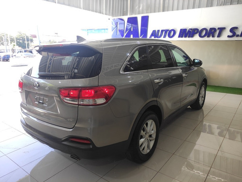 Imagen 6 de 13 de Kia Sorento 2017